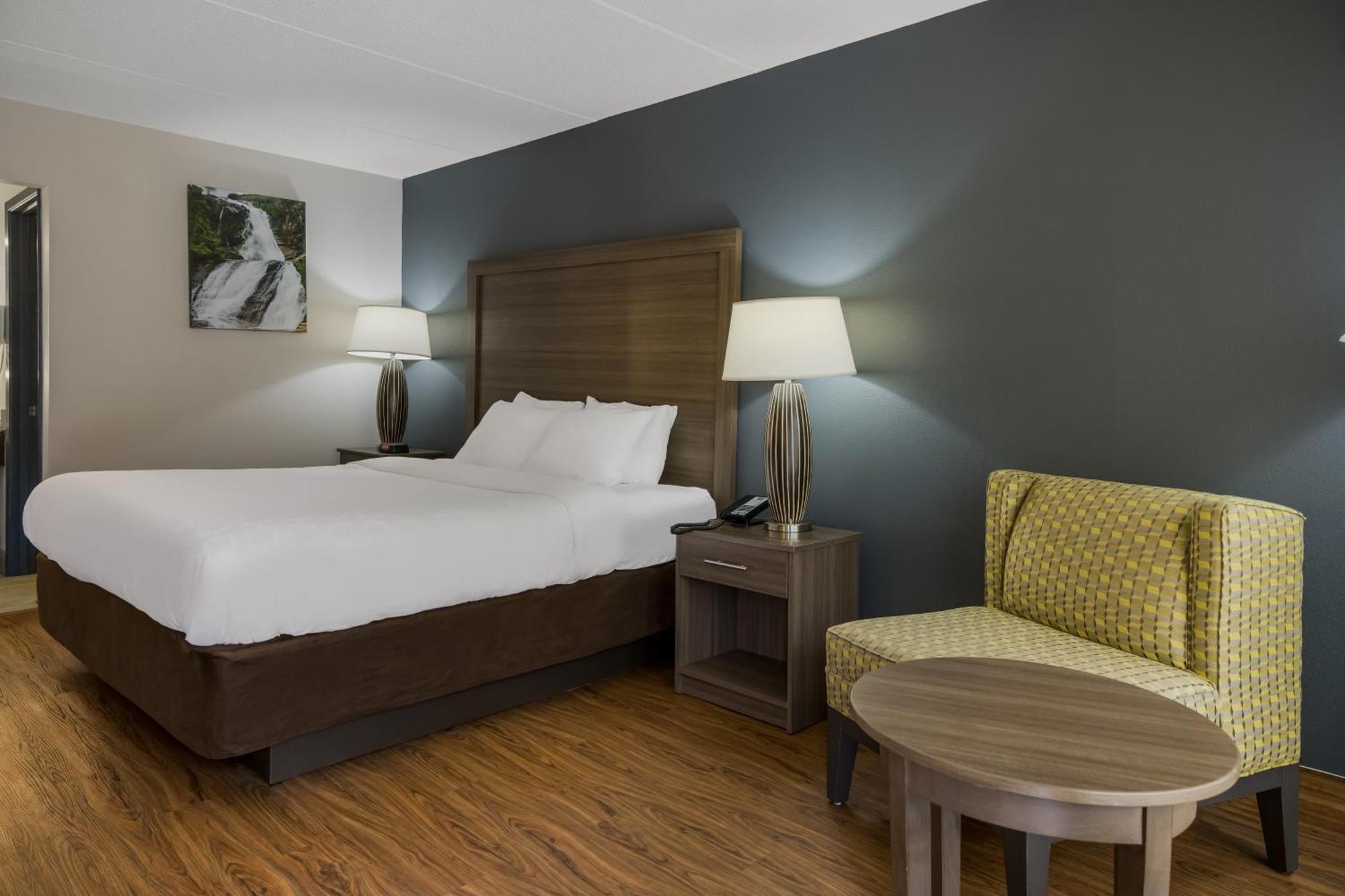 Quality Inn Asheville Airport Fletcher Bagian luar foto